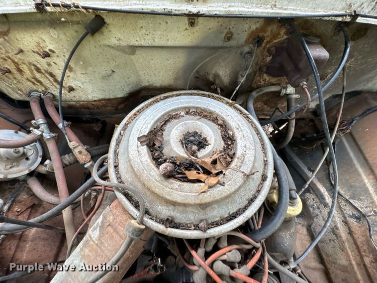 image for item JX9283 1973 Ford F700 rollback truck