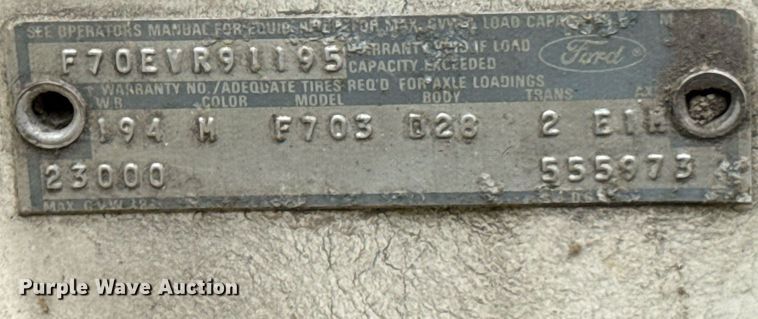 image for item JX9283 1973 Ford F700 rollback truck