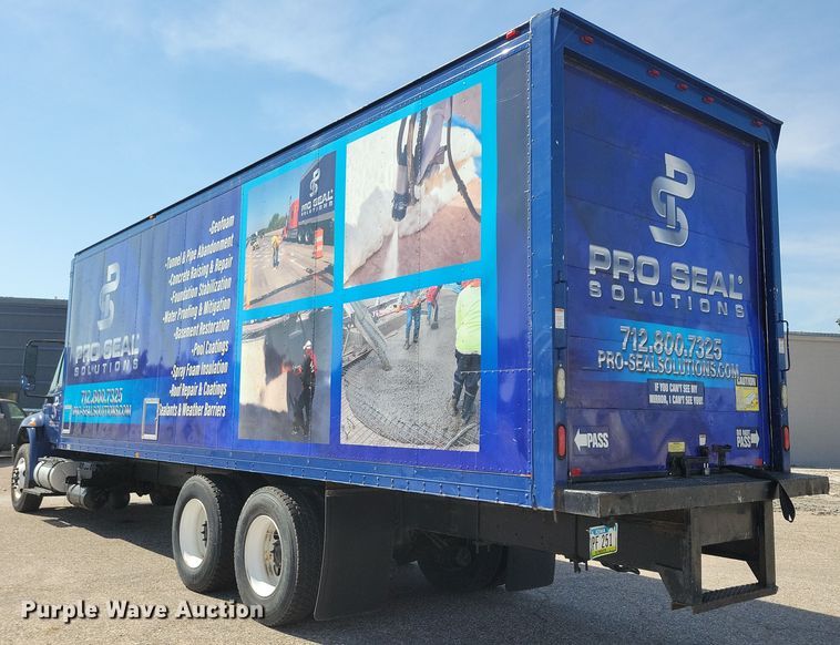 image for item NB9997 2013 International DuraStar 4400 box truck