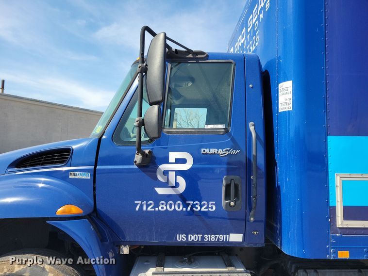 image for item NB9997 2013 International DuraStar 4400 box truck