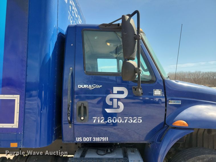 image for item NB9997 2013 International DuraStar 4400 box truck