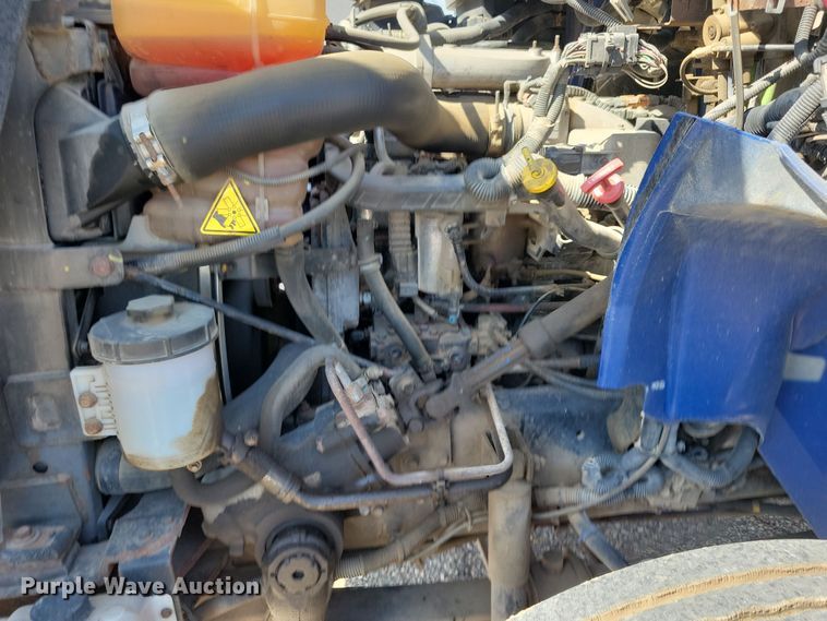 image for item NB9997 2013 International DuraStar 4400 box truck