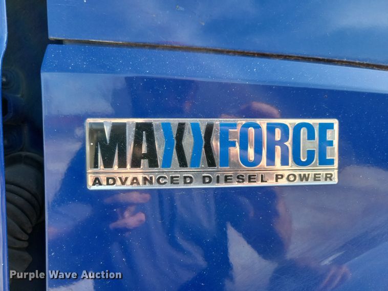 image for item NB9997 2013 International DuraStar 4400 box truck