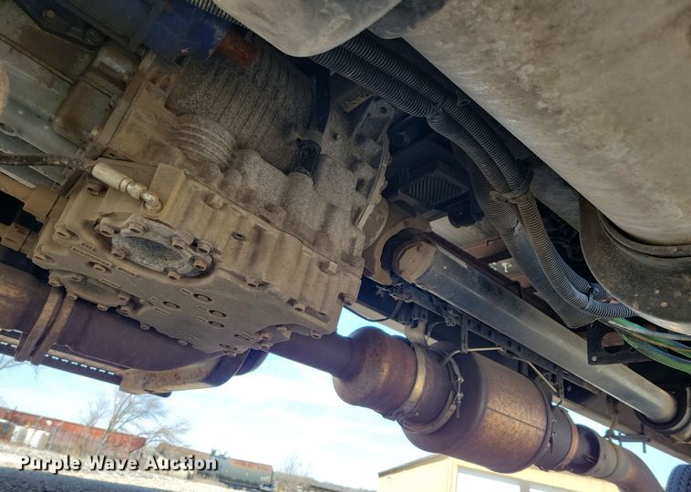 image for item NB9997 2013 International DuraStar 4400 box truck