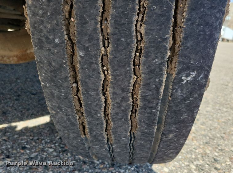 image for item NB9997 2013 International DuraStar 4400 box truck