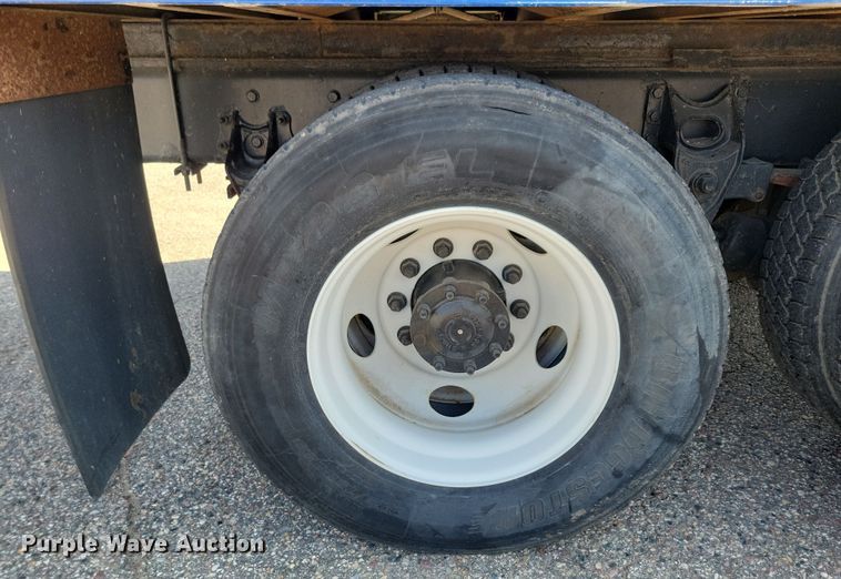 image for item NB9997 2013 International DuraStar 4400 box truck