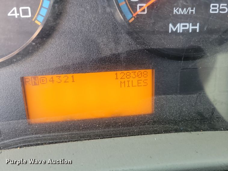 image for item NB9997 2013 International DuraStar 4400 box truck