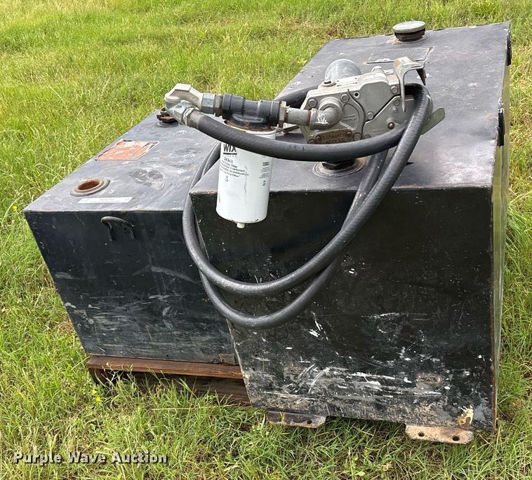 image for item ND9751 (2) Delta 484000 auxiliary fuel tanks