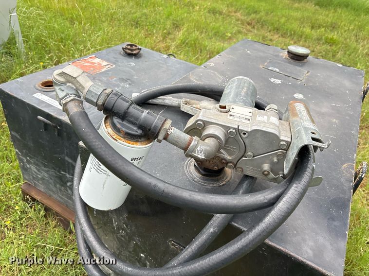 image for item ND9751 (2) Delta 484000 auxiliary fuel tanks