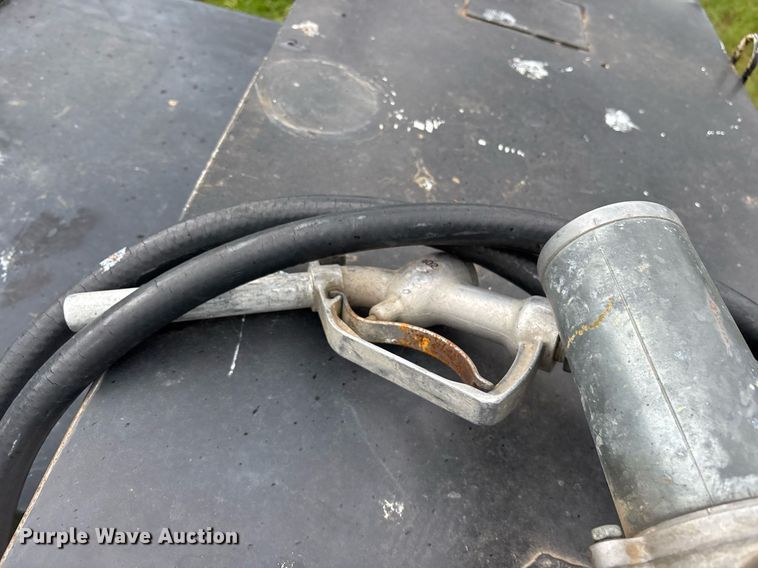 image for item ND9751 (2) Delta 484000 auxiliary fuel tanks