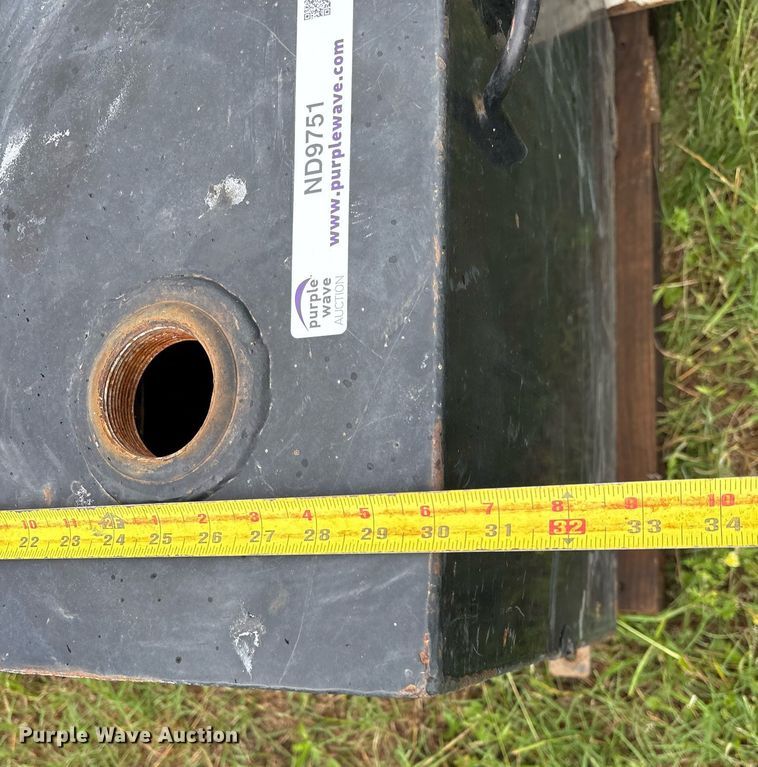 image for item ND9751 (2) Delta 484000 auxiliary fuel tanks