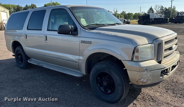 image for item NE9812 2005 Ford Excursion SUV
