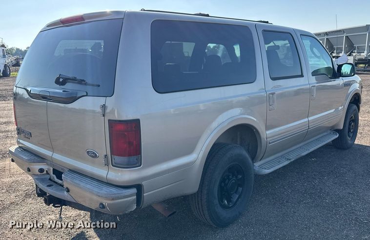 image for item NE9812 2005 Ford Excursion SUV
