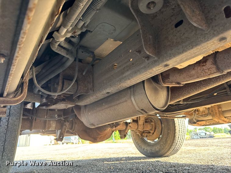 image for item NE9812 2005 Ford Excursion SUV