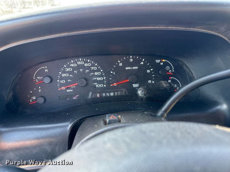 image for item NE9812 2005 Ford Excursion SUV