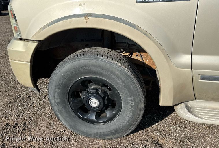 image for item NE9812 2005 Ford Excursion SUV