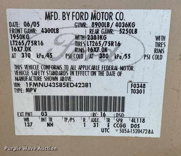 image for item NE9812 2005 Ford Excursion SUV