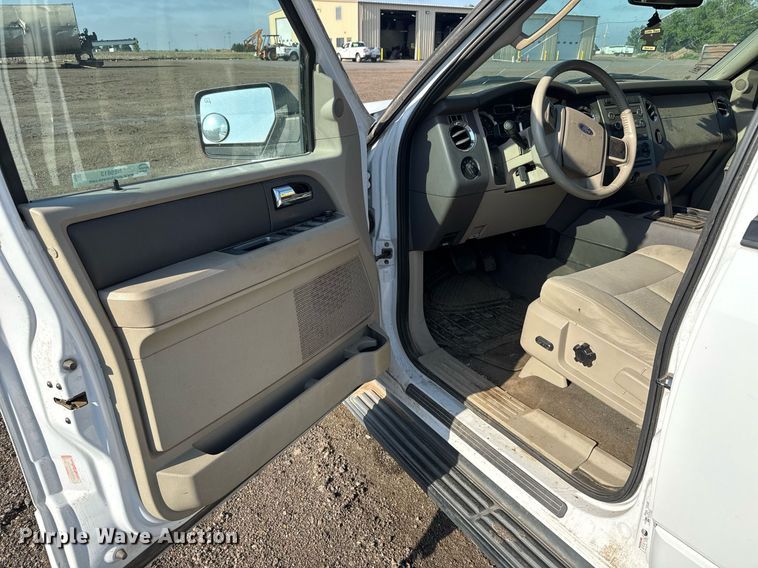 image for item NE9813 2010 Ford Expedition SUV