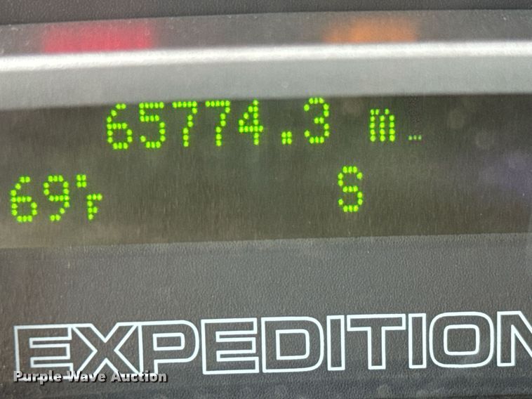 image for item NE9813 2010 Ford Expedition SUV