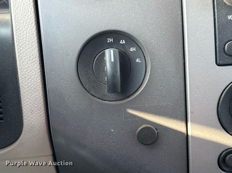 image for item NE9813 2010 Ford Expedition SUV