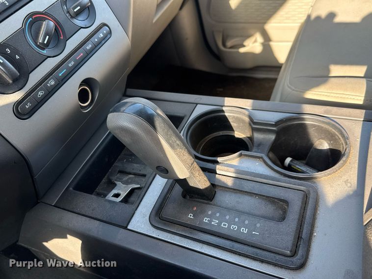 image for item NE9813 2010 Ford Expedition SUV