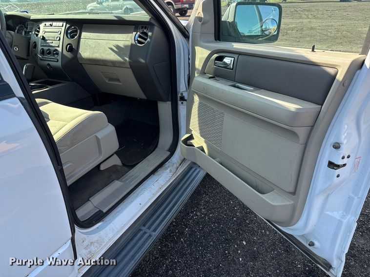 image for item NE9813 2010 Ford Expedition SUV