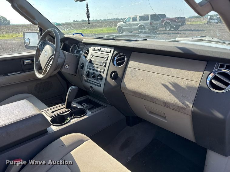 image for item NE9813 2010 Ford Expedition SUV