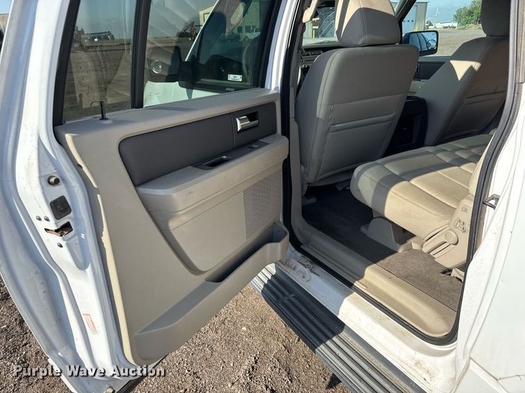 image for item NE9813 2010 Ford Expedition SUV