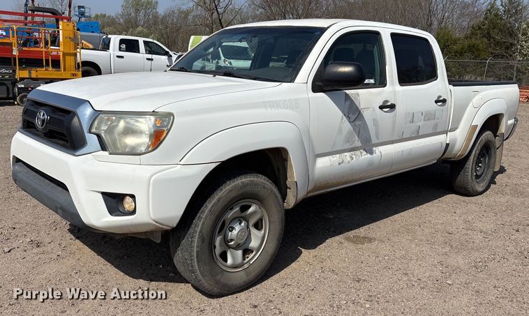 image for item OB9501 2014 Toyota Tacoma Double Cab pickup truck