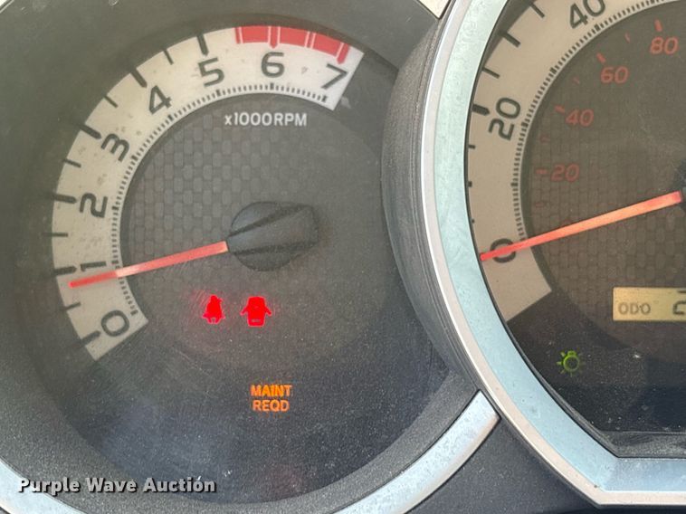 image for item OB9501 2014 Toyota Tacoma Double Cab pickup truck