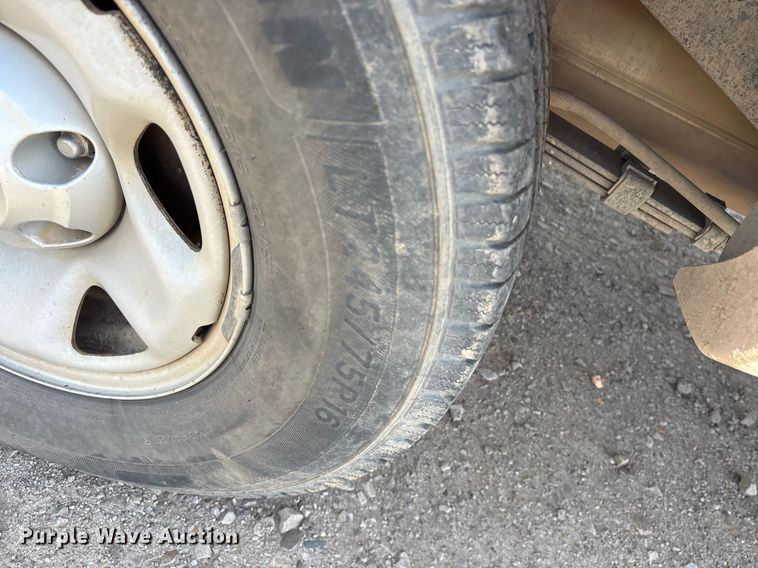 image for item OB9501 2014 Toyota Tacoma Double Cab pickup truck