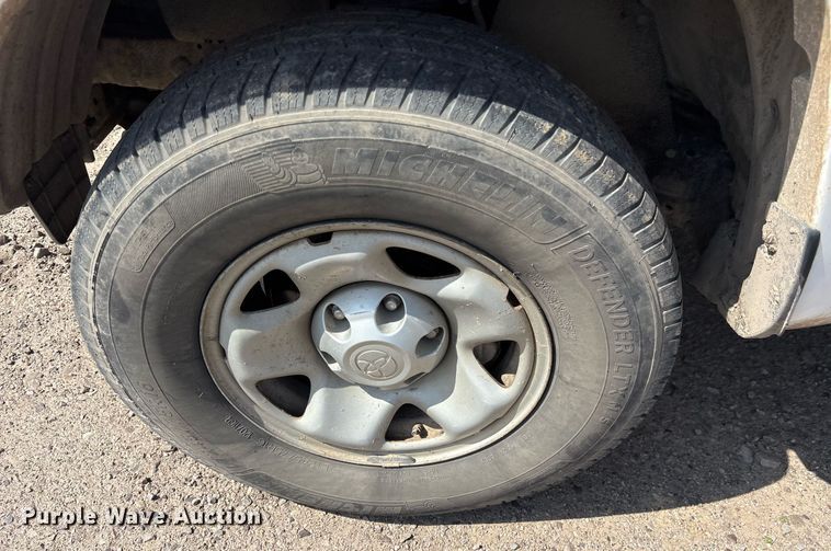 image for item OB9501 2014 Toyota Tacoma Double Cab pickup truck