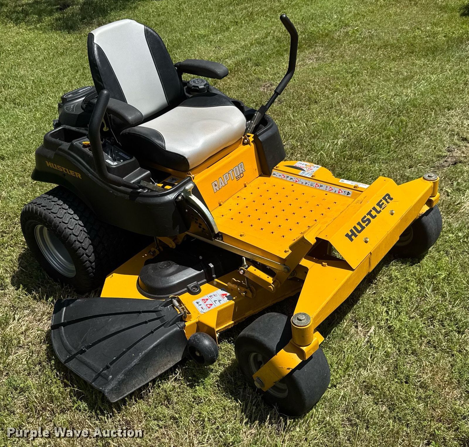 2016 Hustler Raptor SD ZTR lawn mower in Sedgwick, KS | Item