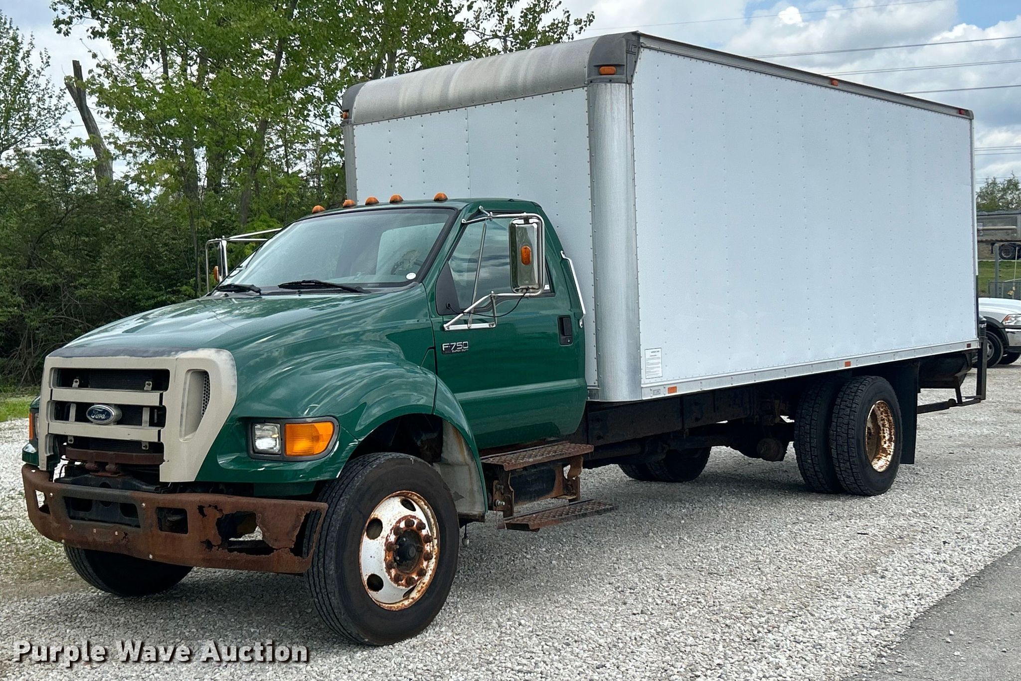 2004 Ford F750 Super Duty box truck in Moscow Mills, MO | Item
