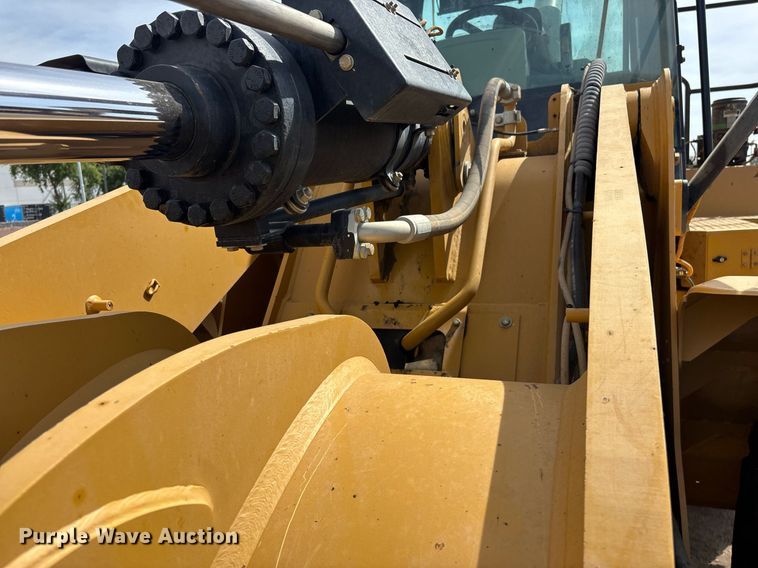 image for item DH8648 2020 Caterpillar 950GC wheel loader