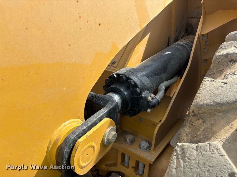image for item DH8648 2020 Caterpillar 950GC wheel loader