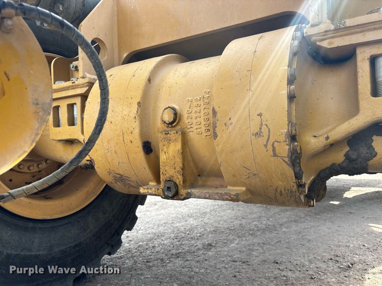 image for item DH8648 2020 Caterpillar 950GC wheel loader