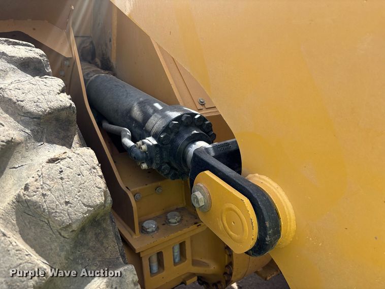 image for item DH8648 2020 Caterpillar 950GC wheel loader