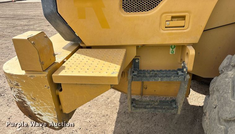 image for item DH8648 2020 Caterpillar 950GC wheel loader