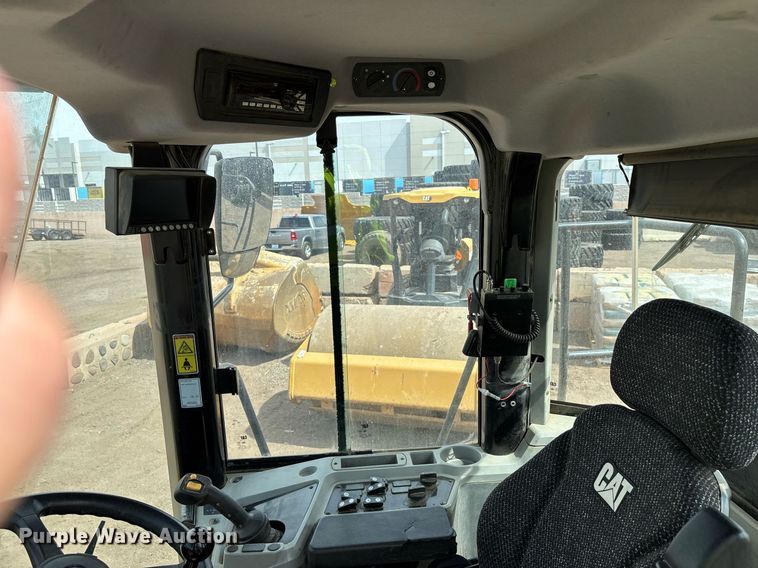 image for item DH8648 2020 Caterpillar 950GC wheel loader