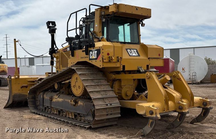 image for item DH8649 2017 Caterpillar D6T LGP dozer