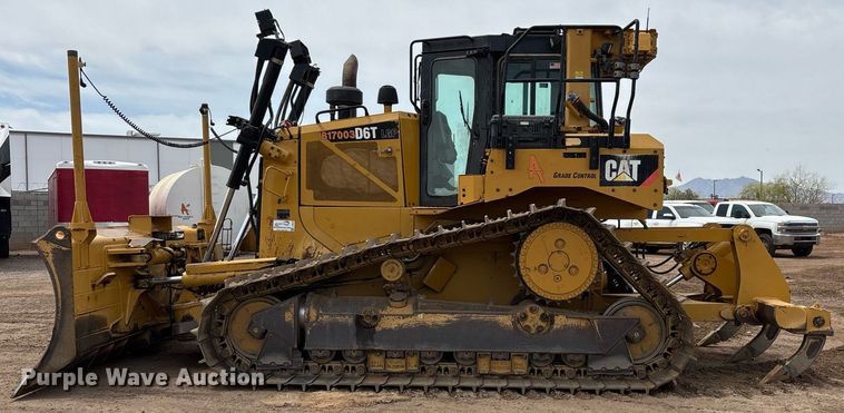 image for item DH8649 2017 Caterpillar D6T LGP dozer