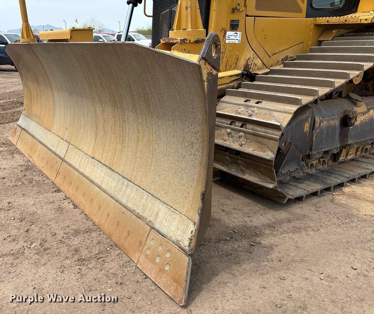 image for item DH8649 2017 Caterpillar D6T LGP dozer