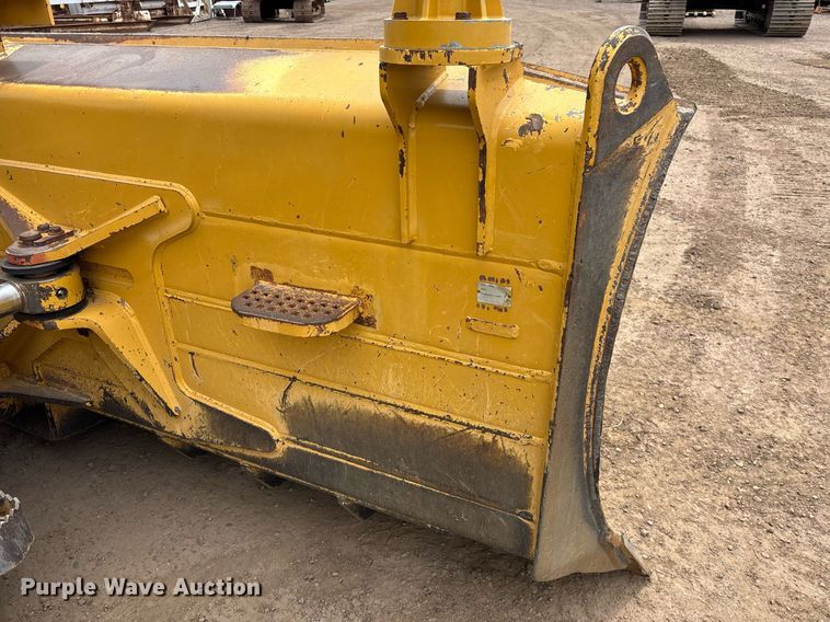 image for item DH8649 2017 Caterpillar D6T LGP dozer