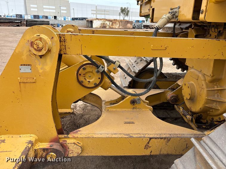 image for item DH8649 2017 Caterpillar D6T LGP dozer