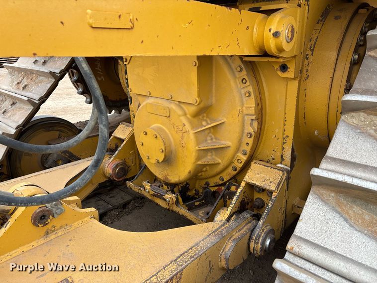 image for item DH8649 2017 Caterpillar D6T LGP dozer