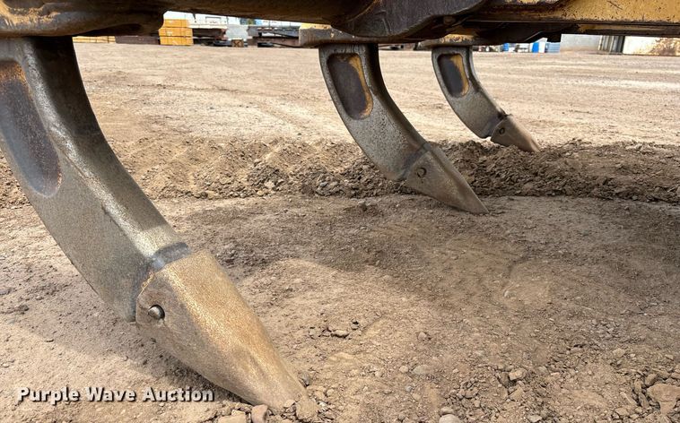 image for item DH8649 2017 Caterpillar D6T LGP dozer