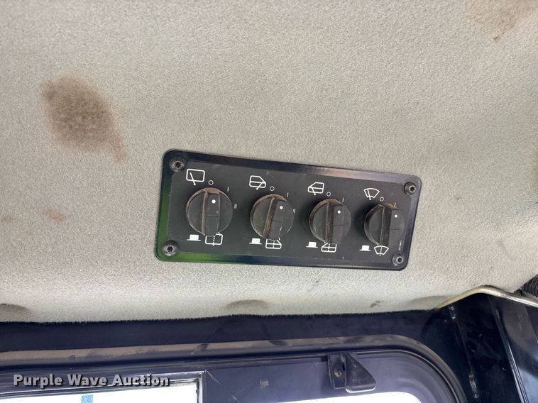 image for item DH8649 2017 Caterpillar D6T LGP dozer