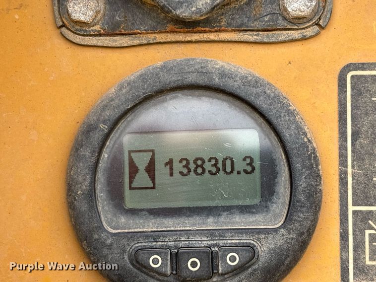 image for item DH8649 2017 Caterpillar D6T LGP dozer