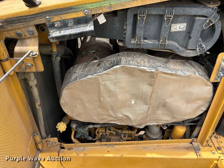 image for item DH8649 2017 Caterpillar D6T LGP dozer